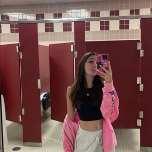 Meet your Posher, Alaina